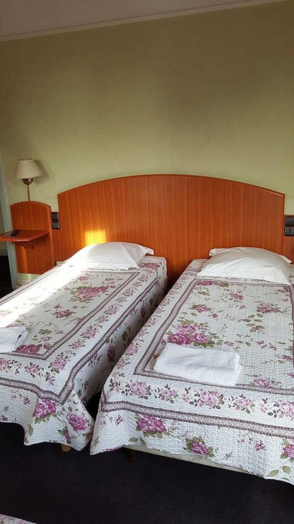 The Originals Boutique, Hotel Le Marignan,Le Havre Centre Gare Zewnętrze zdjęcie